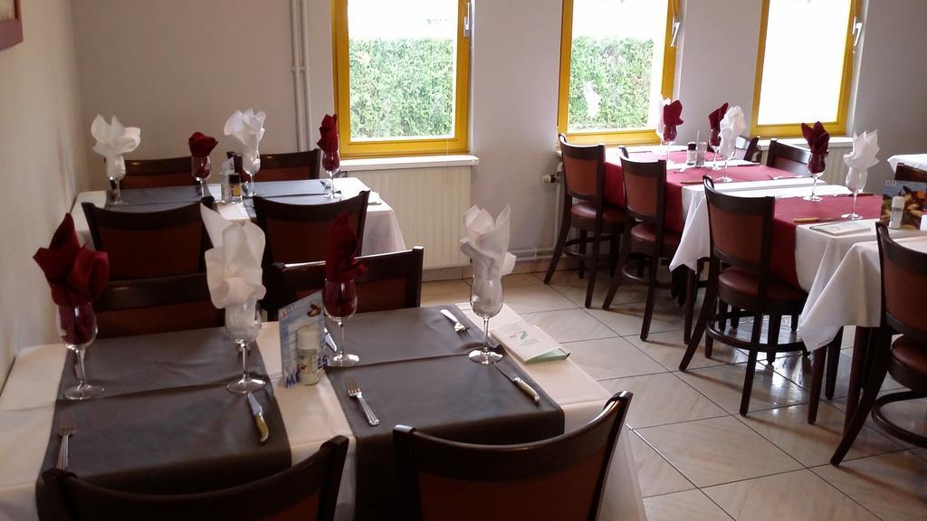 Hotel De Foetz Екстериор снимка